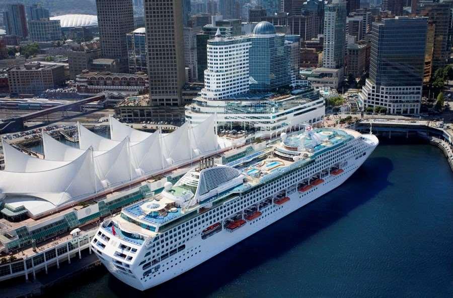 Pan Pacific Vancouver Exterior photo The Pacific Explorer at the cruise terminal