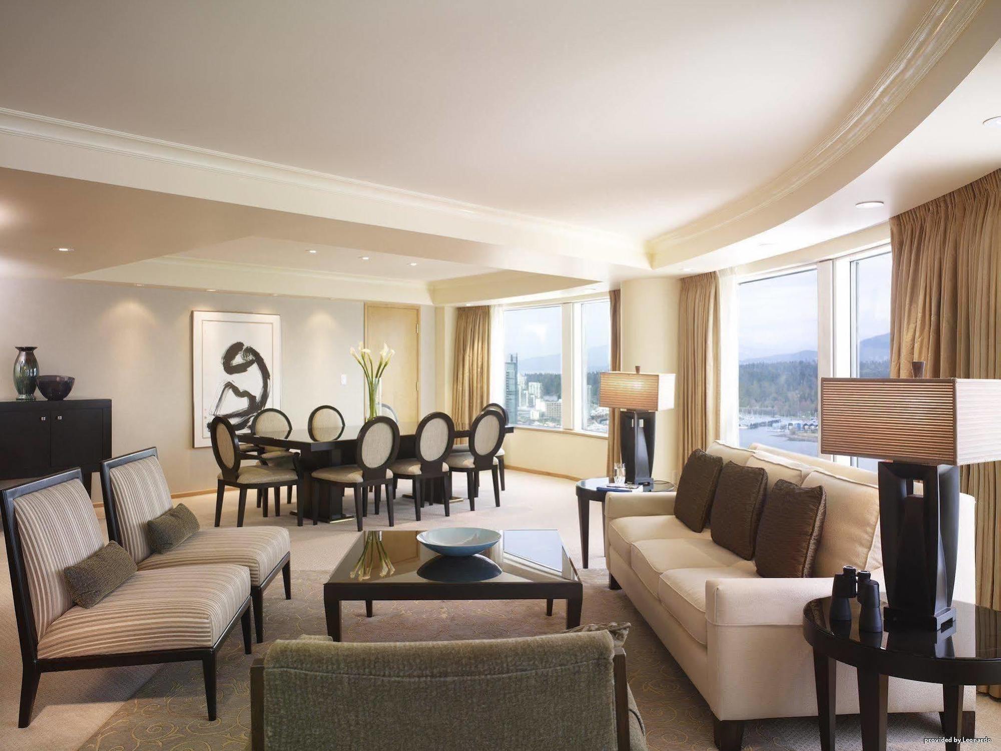 Pan Pacific Vancouver Room photo A suite at the Conrad Hong Kong