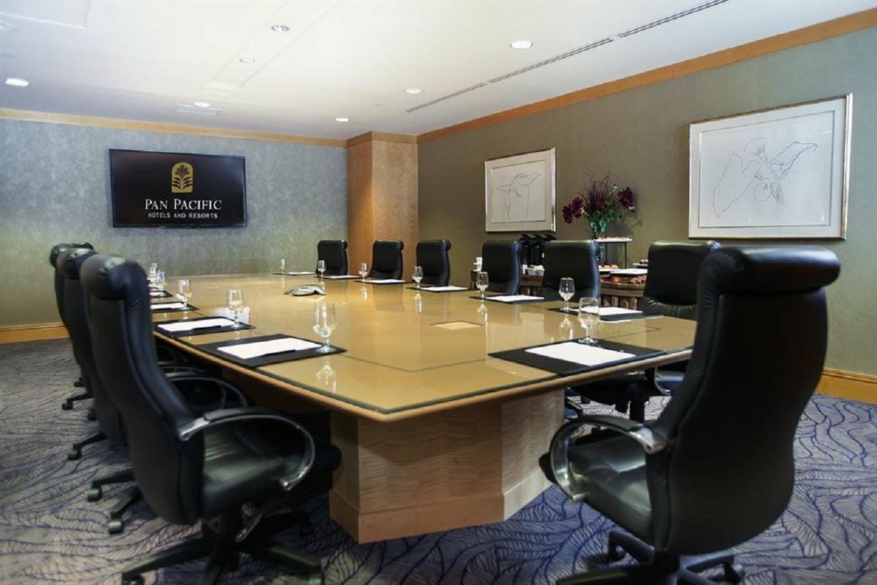 Pan Pacific Vancouver Exterior photo Boardroom at the Pan Pacific London