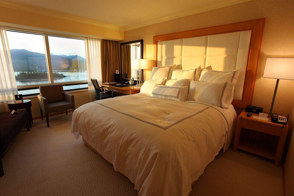 Pan Pacific Vancouver Exterior photo A bedroom at the Fairmont Whistler Hotel