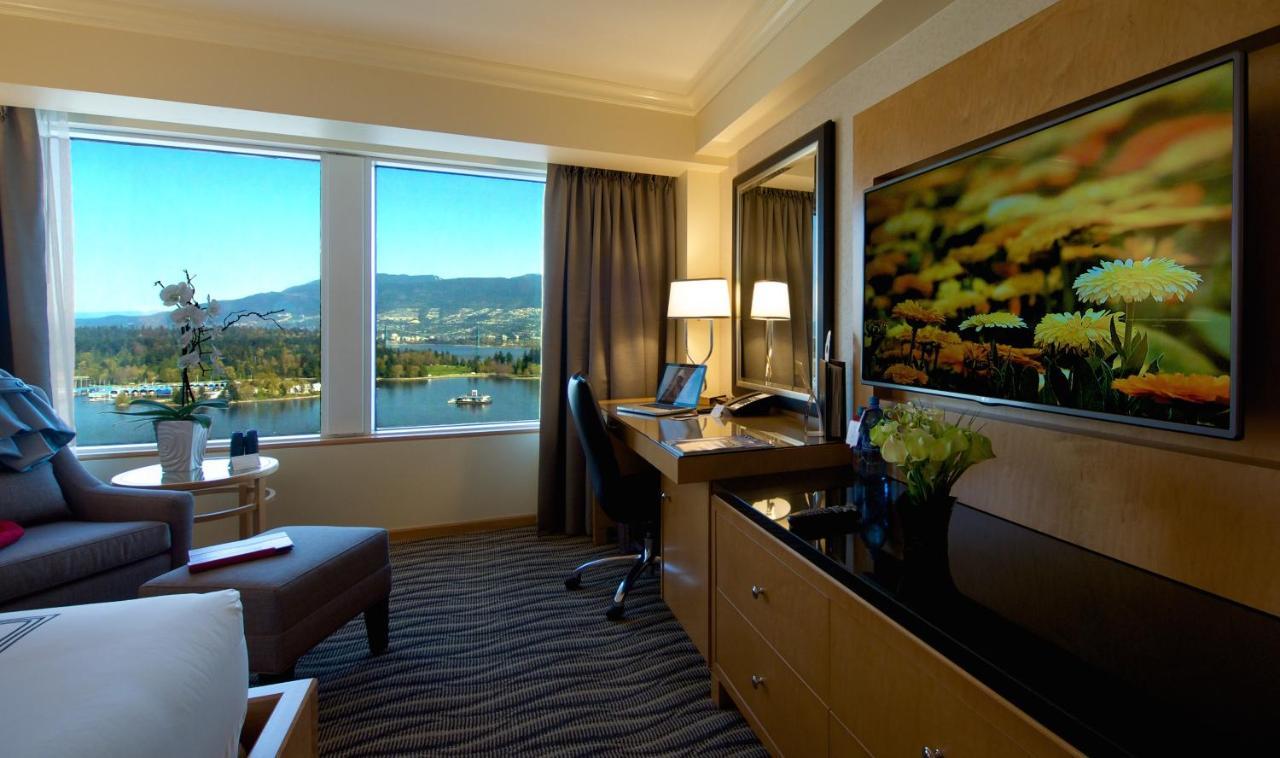 Pan Pacific Vancouver Exterior photo A room at the Delta Grand Okanagan Resort