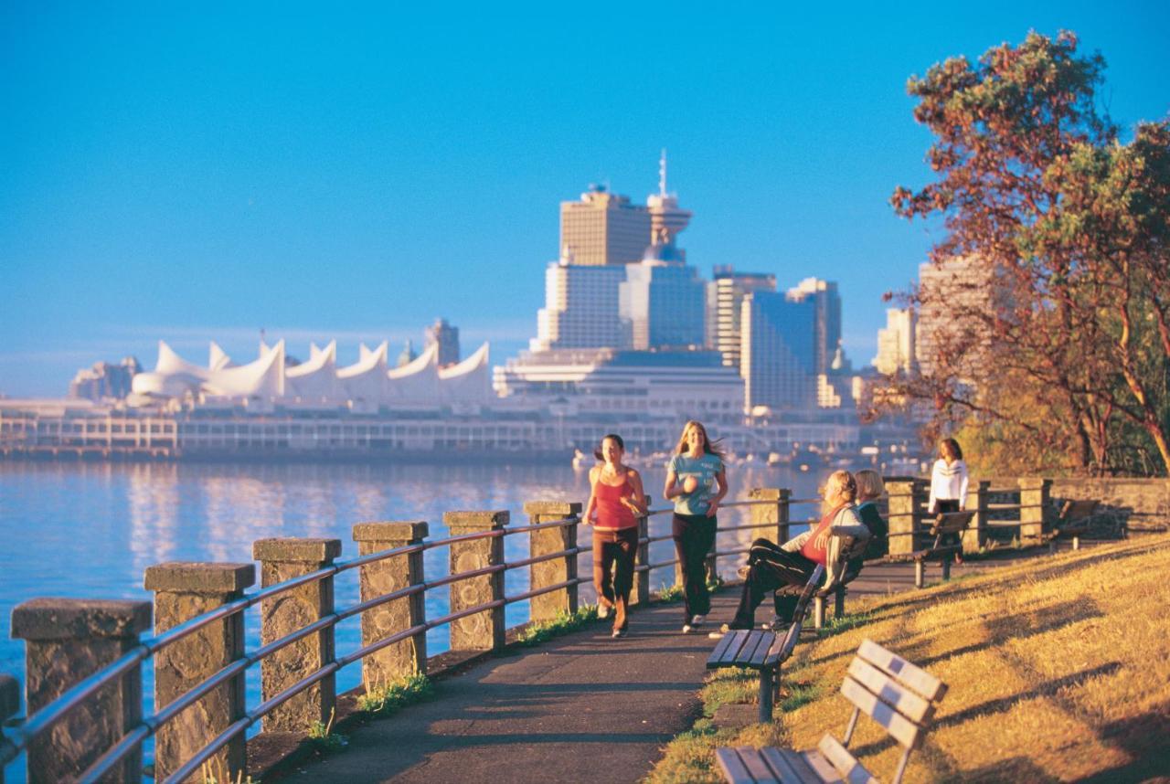 Pan Pacific Vancouver Exterior photo The boardwalk at the waterfront