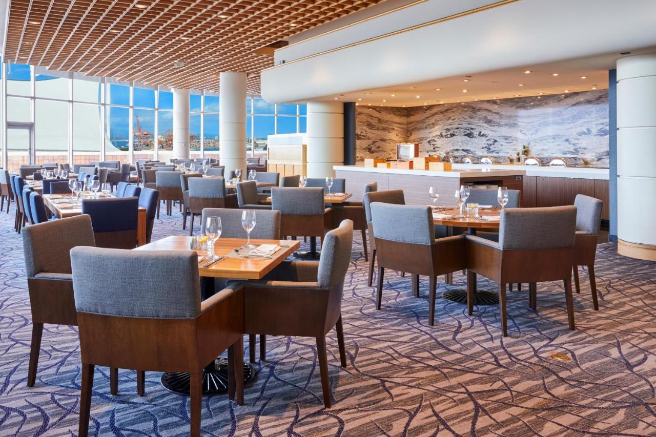 Pan Pacific Vancouver Exterior photo The restaurant