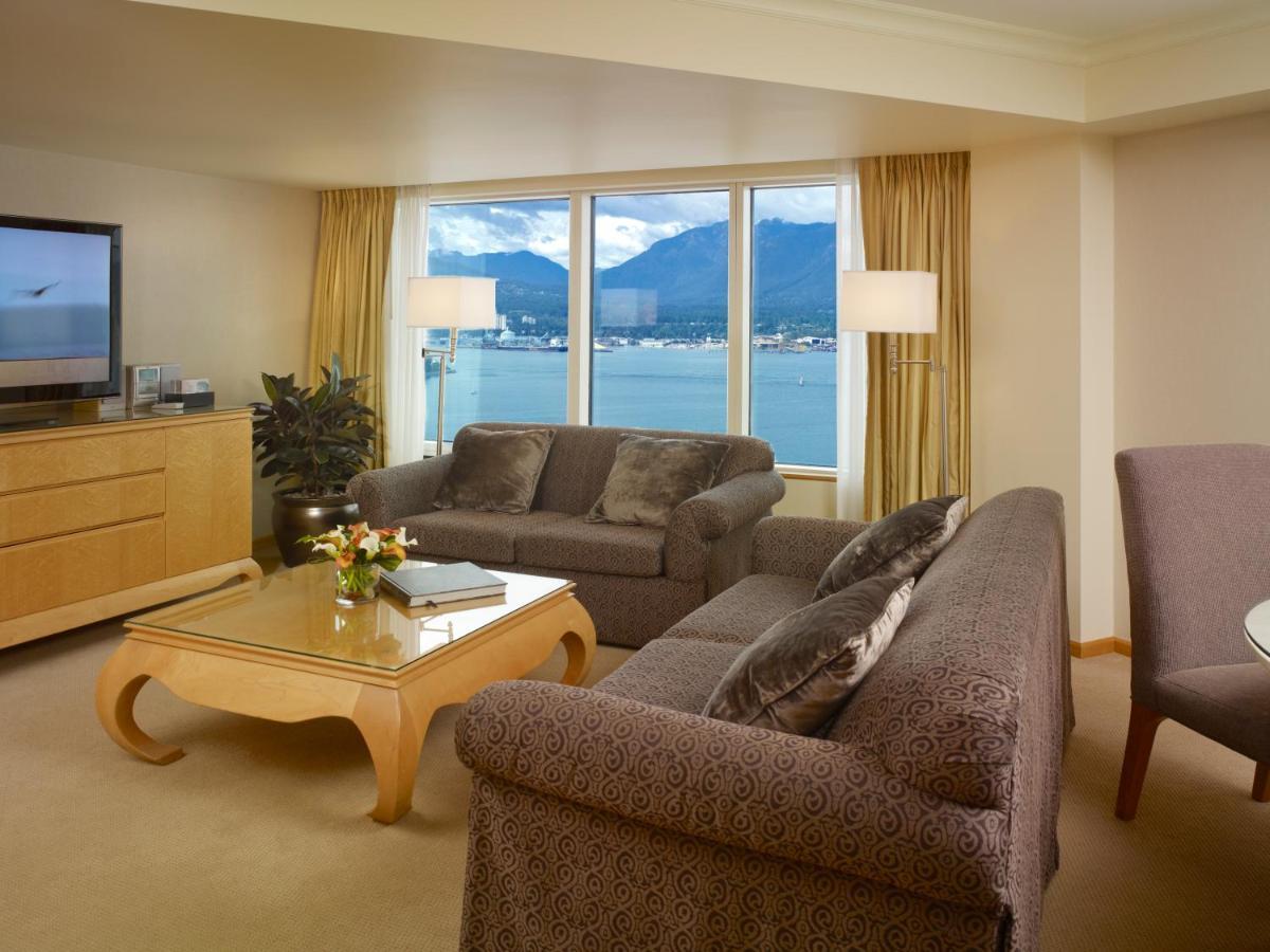 Pan Pacific Vancouver Room photo Living room