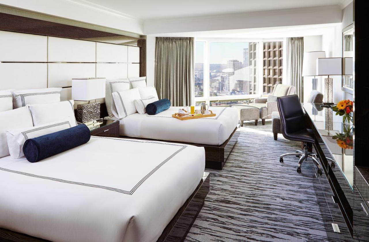 Pan Pacific Vancouver Exterior photo A guest room at the InterContinental San Francisco